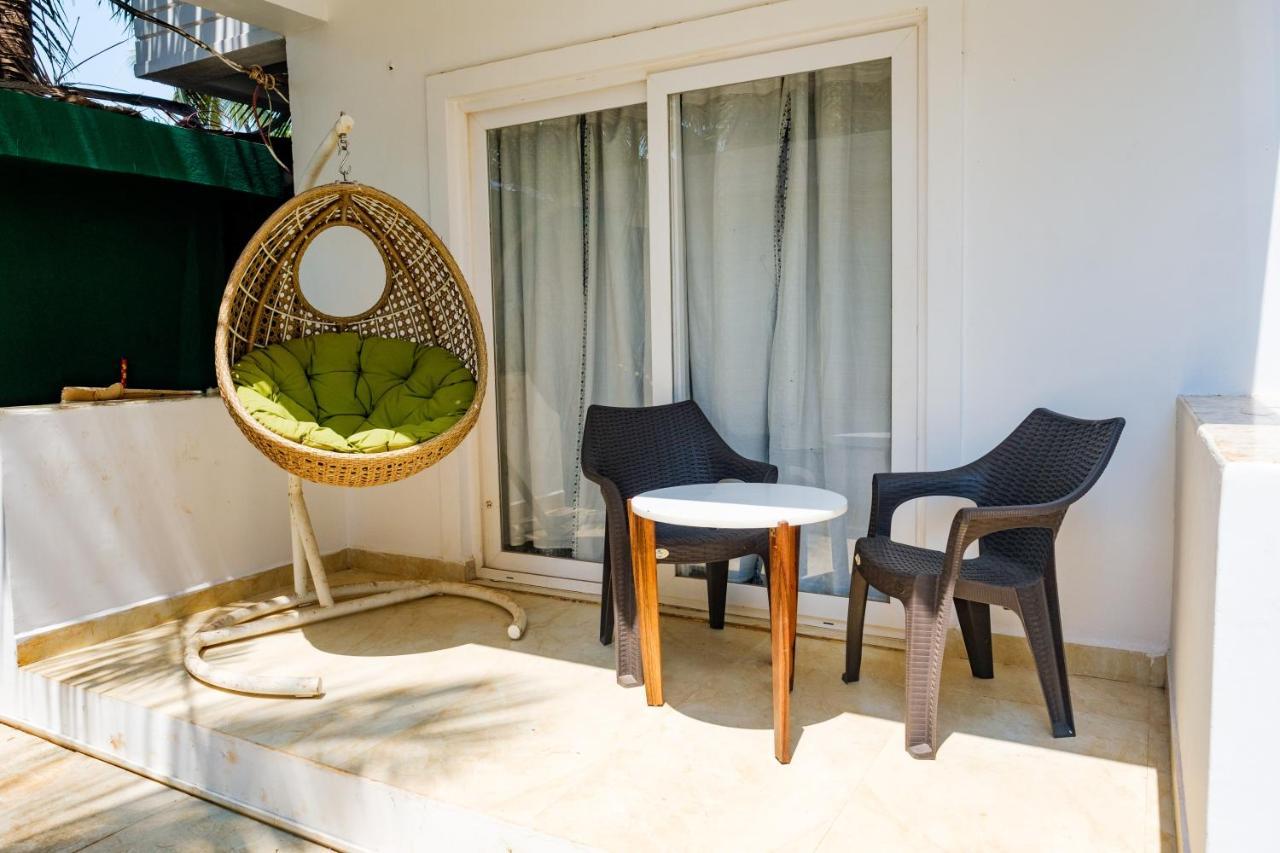 Valletta Beachside Morjim Ngoại thất bức ảnh